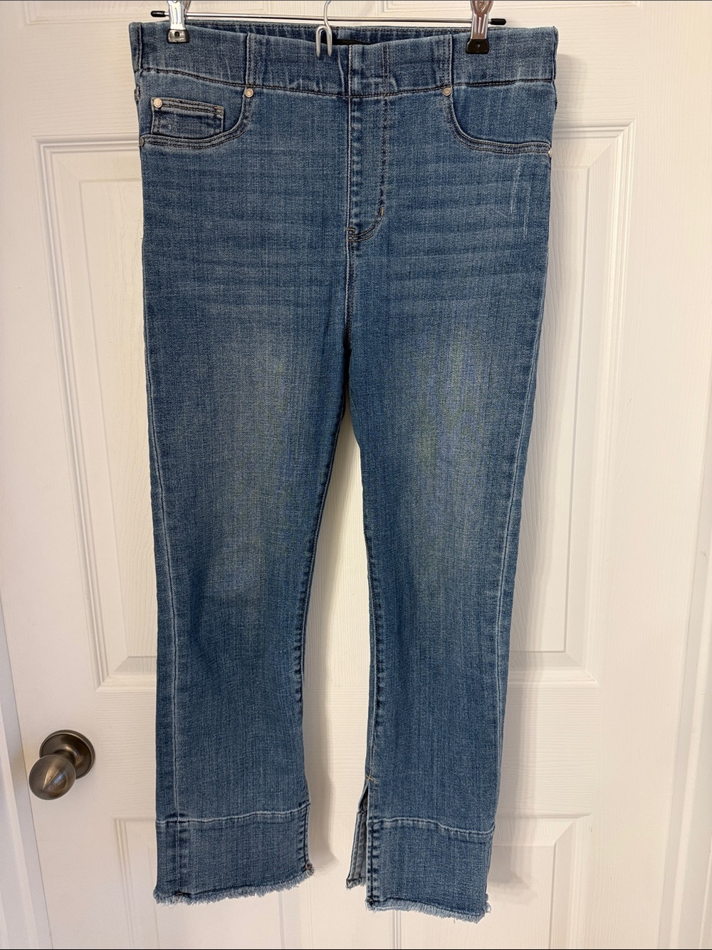 Liverpool Skinny Crop Pull On Jeans Women's Size 8 Blue Medium Wash Denim